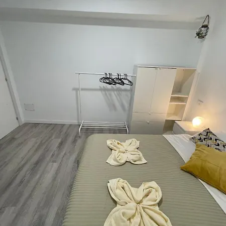 Coliving El Toro Gæstehus *
