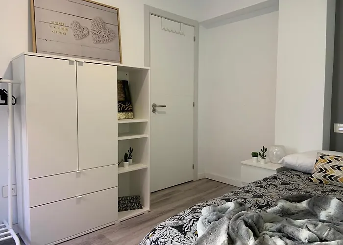 Coliving El Toro 게스트하우스 *